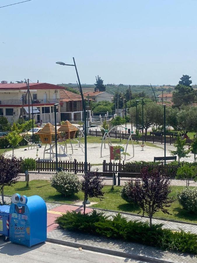 Apartmán Sun & Sea Nea Iraklia Exteriér fotografie